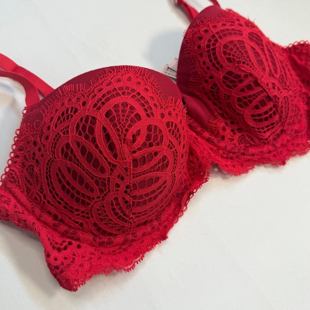 Victoria’s Secret Dream Angels Bra Set 36C M Red Black Lace Demi Cheeky NWT - Picture 3 of 9